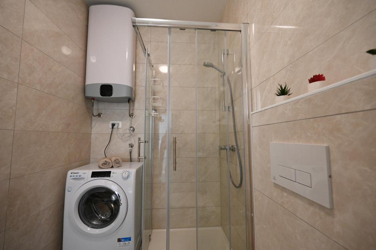 זאדאר Apartman Lovre מראה חיצוני תמונה